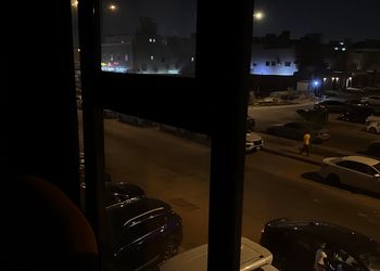 شقة بدخول ذاتي وصالة أنيقة 