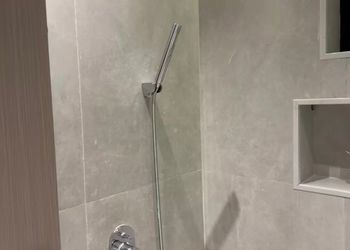 استديو بسرير ماستر وجلسه جانبيه