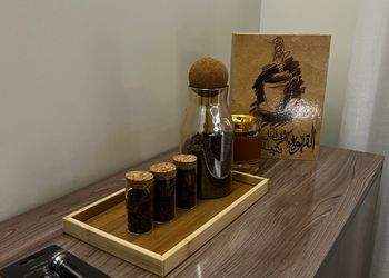 شقة بصالة أنيقة ودخول ذاتي 