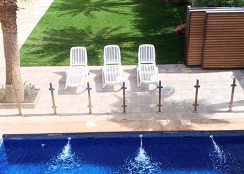 شاليه قسمين وبمسبح خارجي 