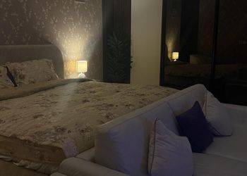 استديو هادئ بسرير ماستر 