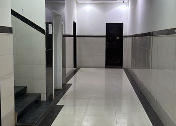 استديو بسرير ماستر وجلسة جانبية