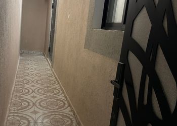 استديو هادئ بسرير ماستر 