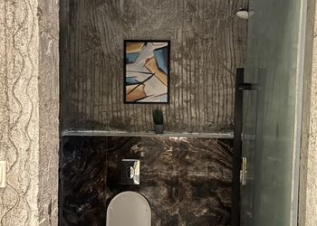 شاليه بتصميم عصري وجلسة خارجية