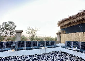 مزرعة بمناظر خلابة وجلسة خارجية 