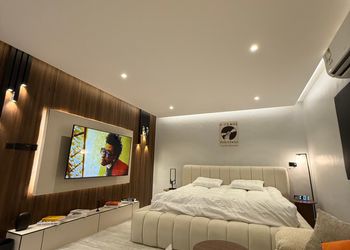 استديو هادئ بدخول ذاتي 