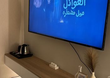 استديو بسرير ماستر وجلسة جانبية 