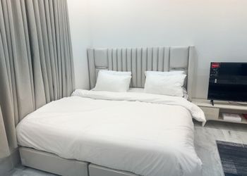 استديو بسرير ماستر