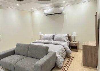 استديو هادئ بسرير ماستر 
