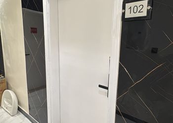 استديو هادئ بسرير ماستر 