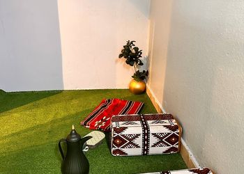 استديو مريح وبأثاث بسيط 