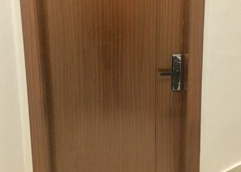 غرفة سرير ماستر بدورة مياة