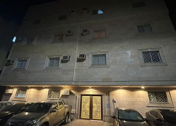 استوديو بسرير ماستر ودخول ذاتي 