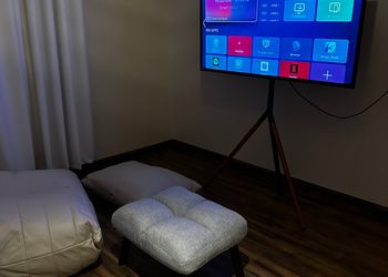 استديو هادئ بدخول ذاتي 