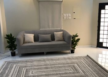 استراحة بمسبح بألعاب مائيه 