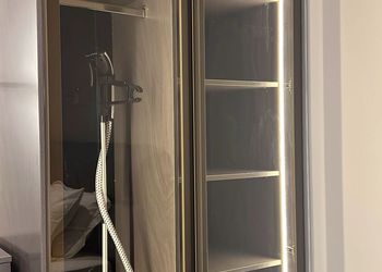 استديو بسرير ماستر وجلسة جانبية