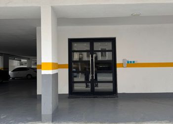 استديو هادئ بسرير ماستر 