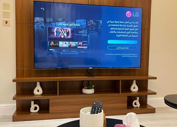 شقة بدخول ذاتي وصالة أنيقة 
