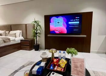 استوديو بسرير ماستر وجلسة 