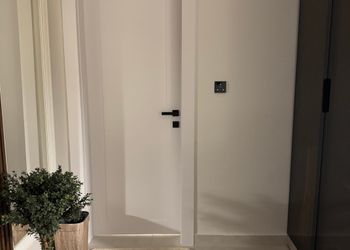 استديو هادئ بسرير ماستر 