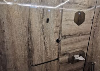 مخيم بجلسة خارجية وأجواء ممتعة