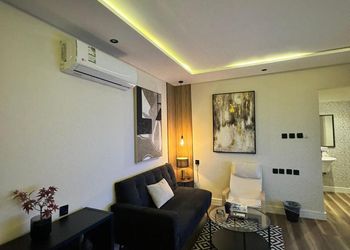 استديو بسرير ماستر ودخول ذاتي