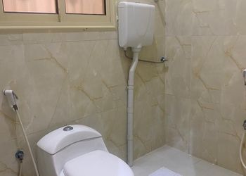 شقة بغرفة جلوس وغرفتين نوم 