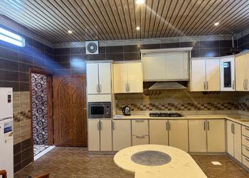 استراحة بمسطح اخضر 