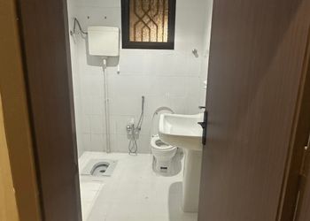 شقة بغرفتين نوم وصالة 