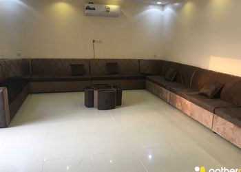 شاليه بمسطح اخضر ومسبح