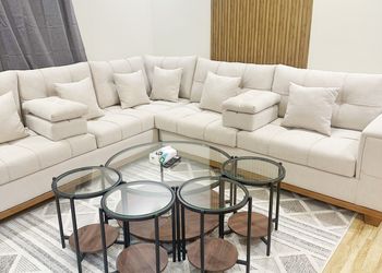 شقة بصالة انيقة ودخول ذاتي