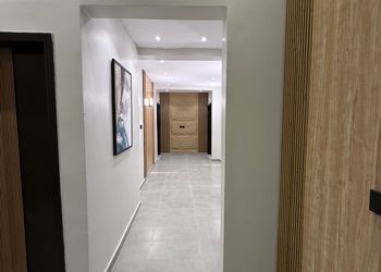استديو بدخول ذاتي