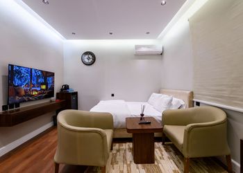 استديو بسرير ماستر ودخول ذاتي