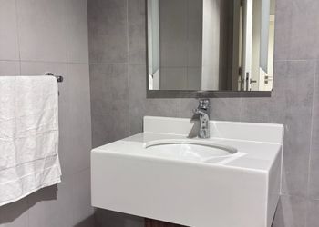 شقة بألعاب أطفال