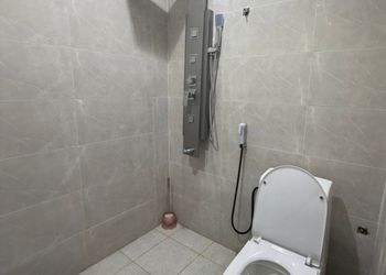 شاليه بمسبح خارجي ومجلس 