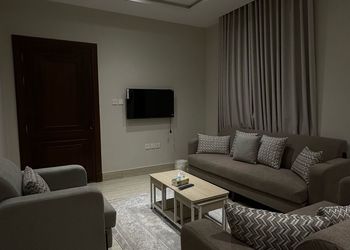 شقة بغرفتين نوم وصالة