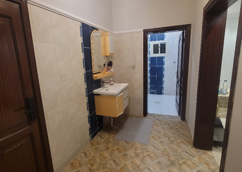 استديو بسرير ماستر وجلسة 