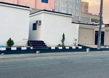 شقة بغرفة نوم وصالة 