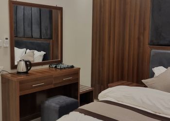 استديو بسرير ماستر و اثاث مريح 