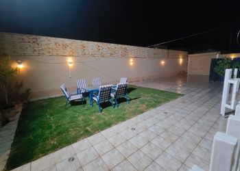 شاليه بمسبح خارجي وأجواء ممتعة 
