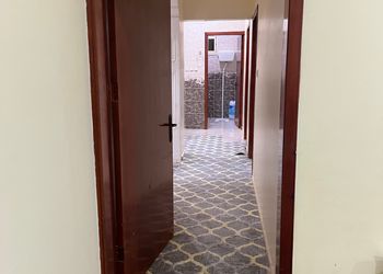 شقة بصالة ومجلس وغرفة نوم 