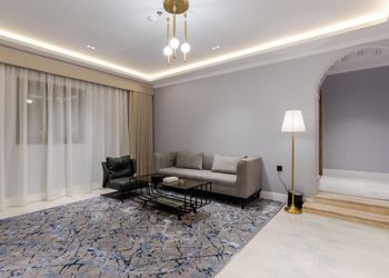 استديو بسرير ماستر 