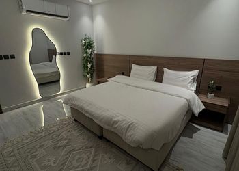 استديو راقي بسرير ماستر 