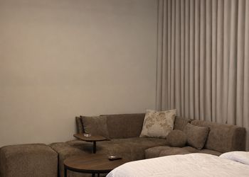 استديو هادئ بسرير ماستر 