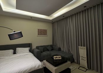 استديو بسرير ماستر