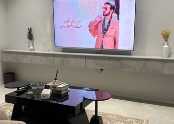 استديو بسرير ماستر وجلسة جانبية