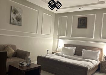 استديو بدخول ذاتي