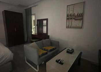 استديو هادئ بسرير ماستر 