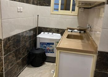 شقة بصالة وغرف نوم