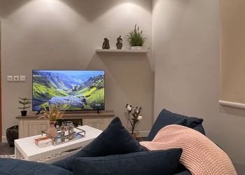 استديو هادئ بدخول ذاتي 